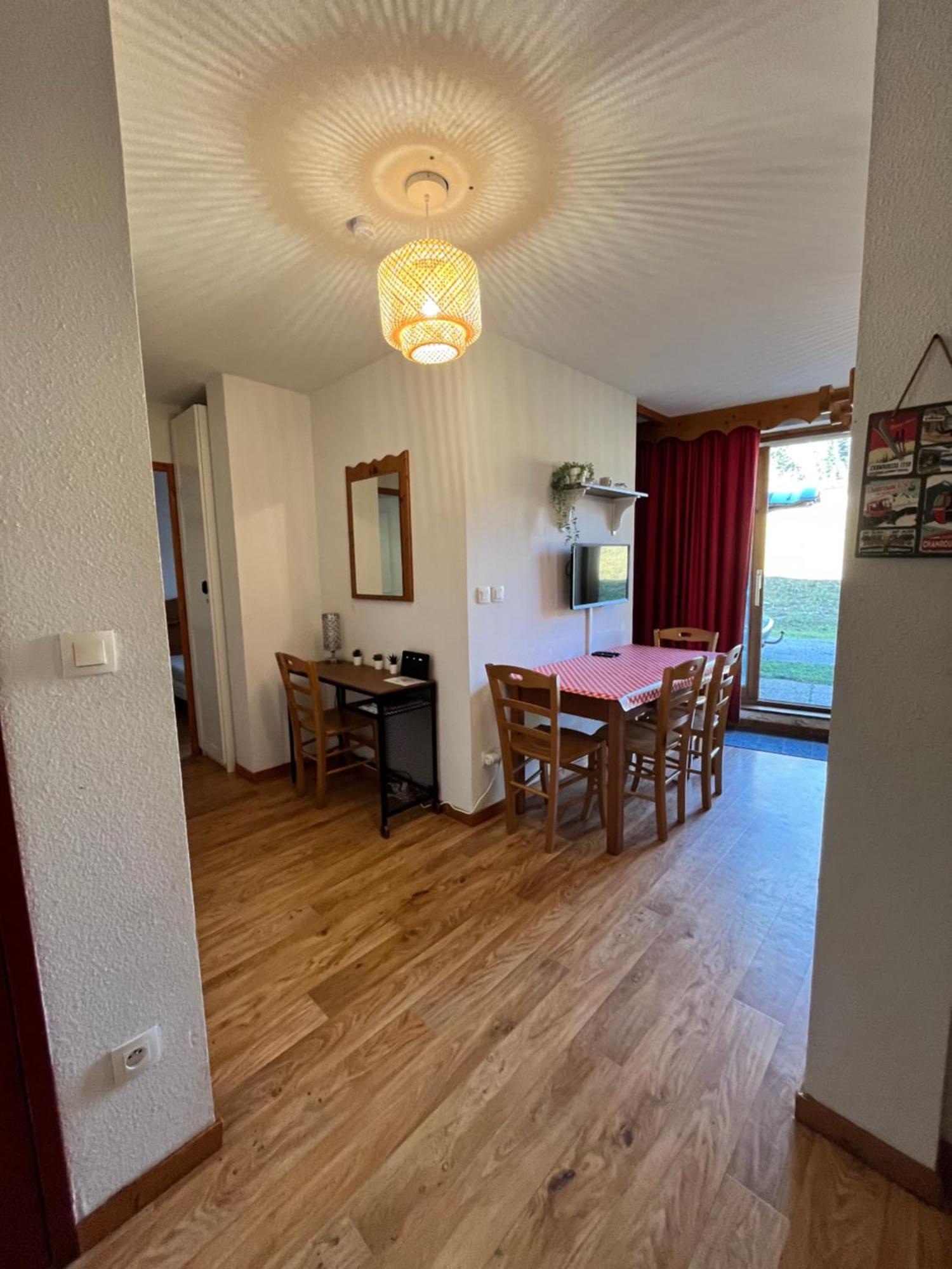 Charmant Appartement Confortable Pour 6 Personnes 40M2 Pied Pistes, Piscine, Wifi, Parking 尚鲁斯 外观 照片